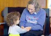 В США об`єднали дитячий садок і будинок престарілих (ФОТО)